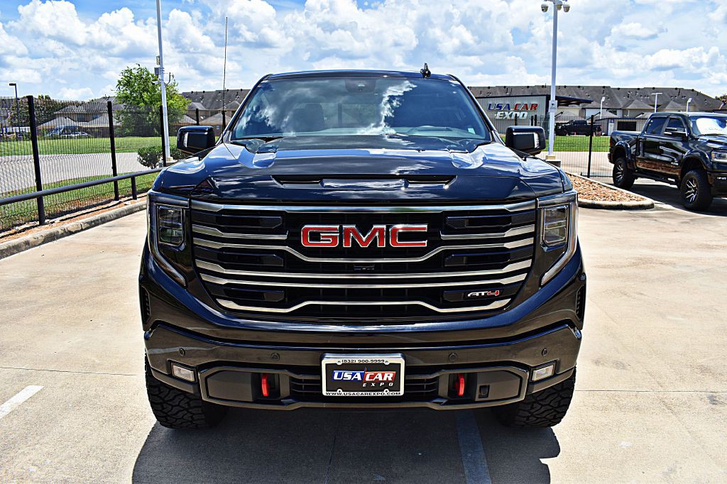 2025 GMC Sierra Image 12