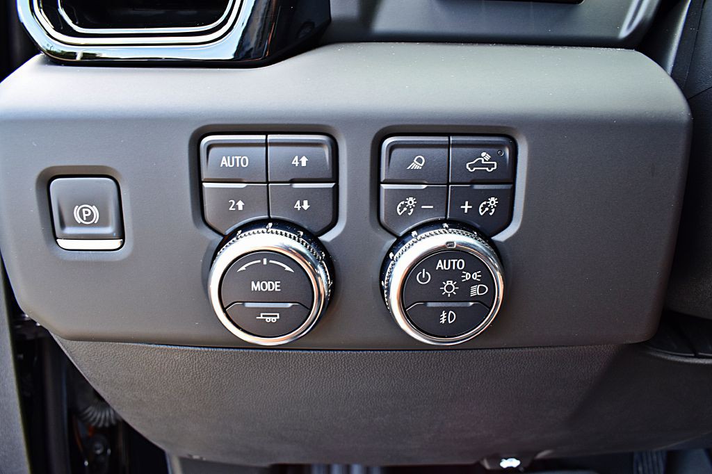 2025 GMC Sierra Image 40