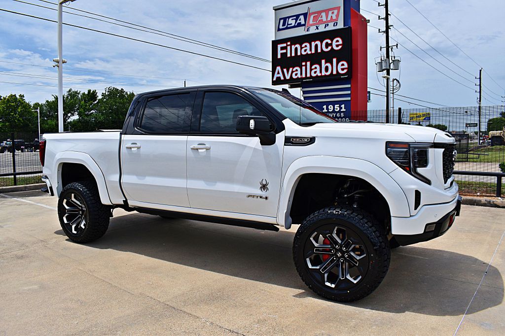 2023 GMC Sierra Image 3