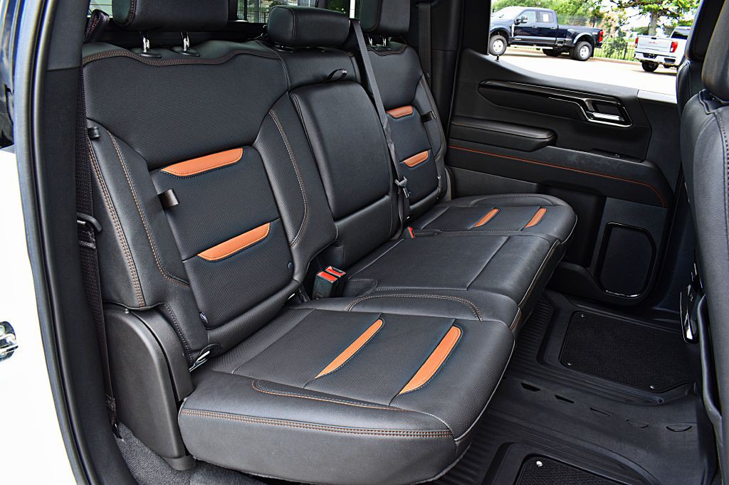 2023 GMC Sierra Image 26