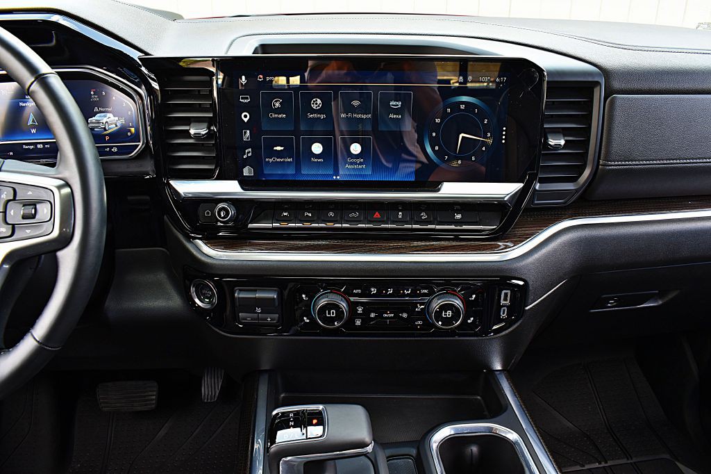 2025 Chevrolet Silverado 1500 Image 38