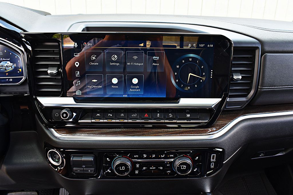 2025 Chevrolet Silverado 1500 Image 39