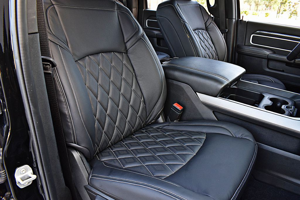 2026 RAM 3500 Image 22
