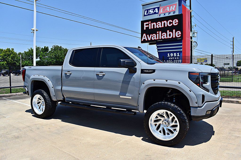 2024 GMC Sierra Image 3