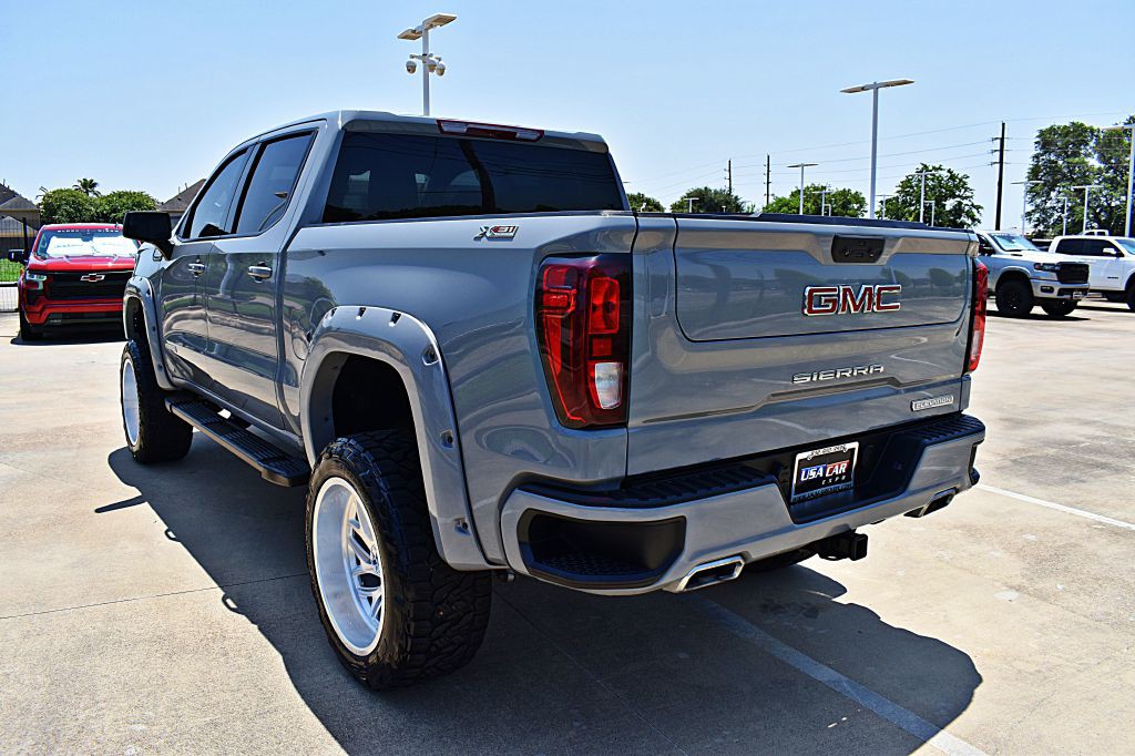 2024 GMC Sierra Image 8