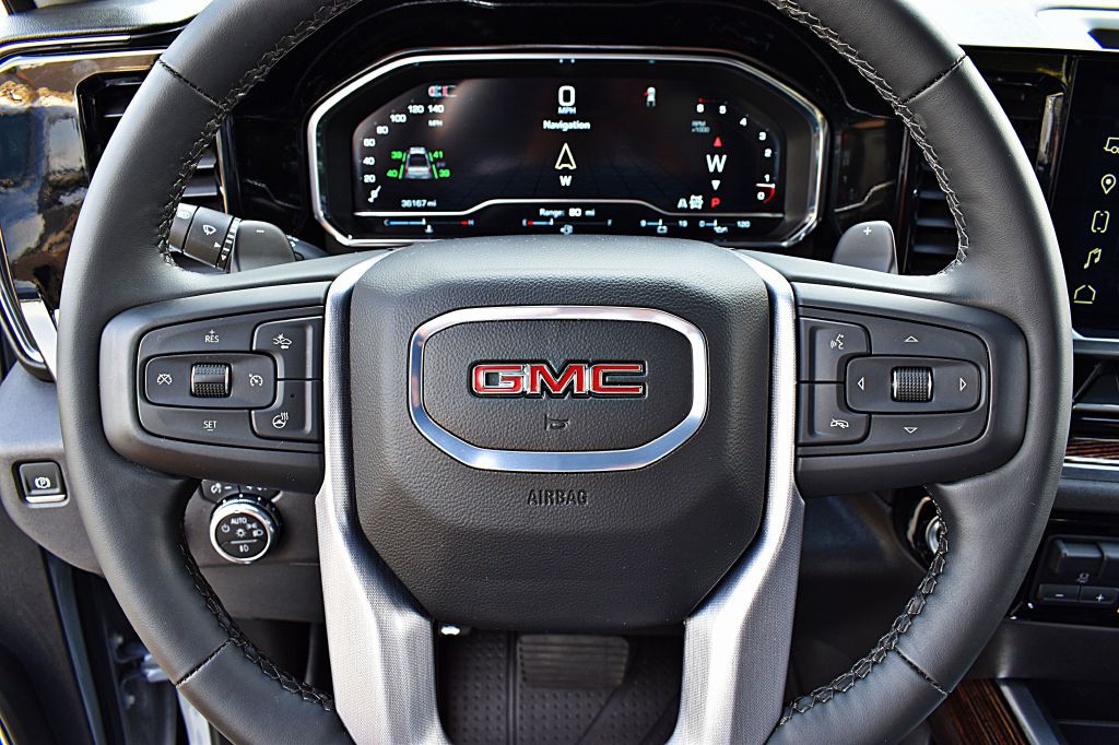 2024 GMC Sierra Image 39