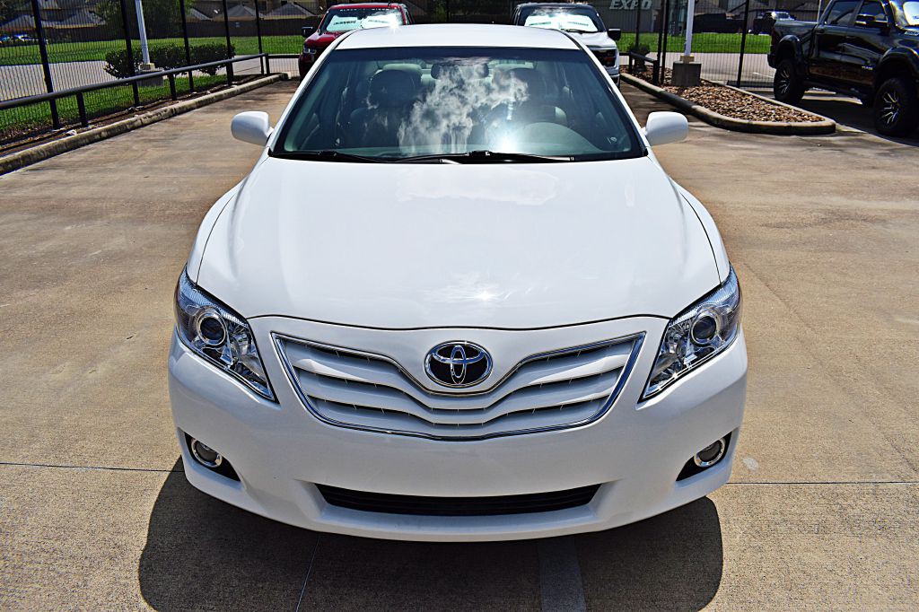 2011 Toyota Camry Image 12
