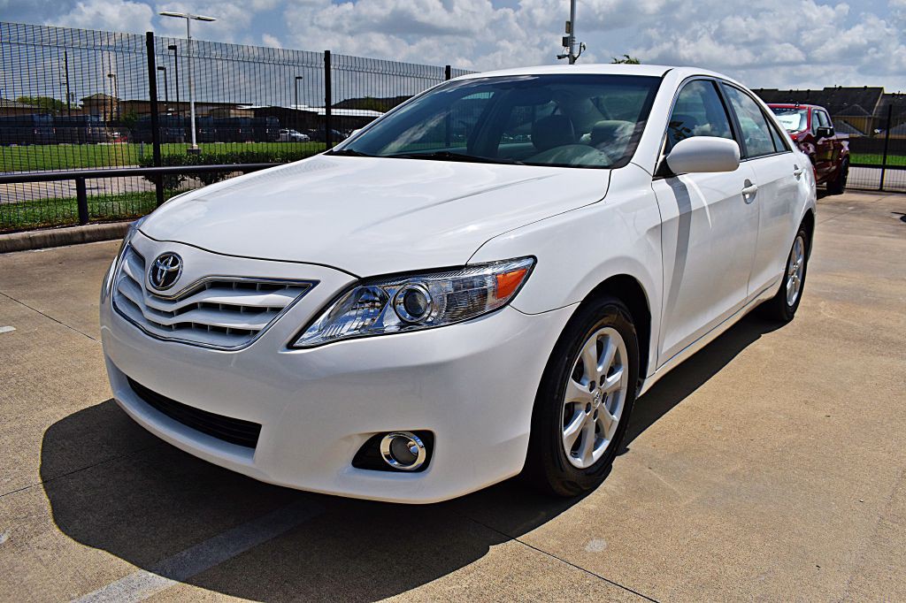 2011 Toyota Camry Image 14
