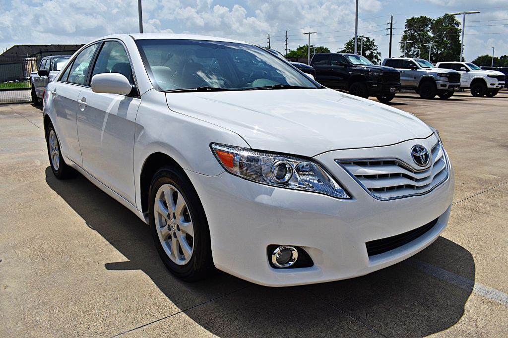 2011 Toyota Camry Image 15