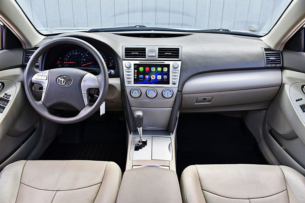 2011 Toyota Camry Image 24