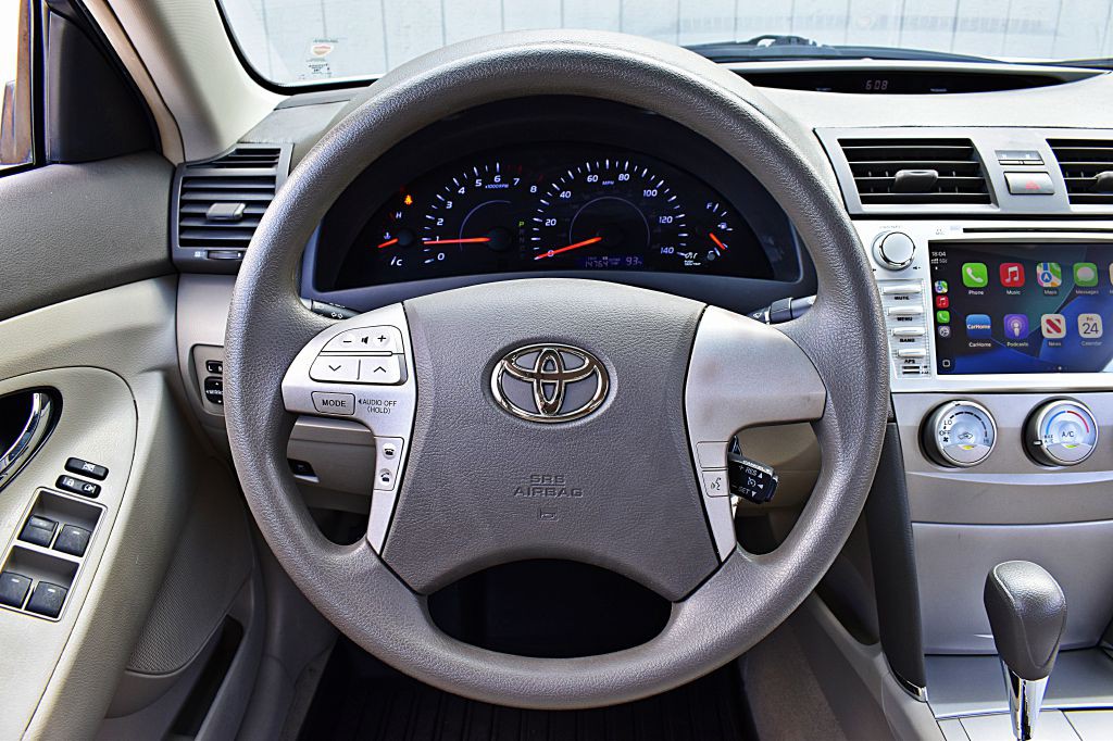 2011 Toyota Camry Image 26
