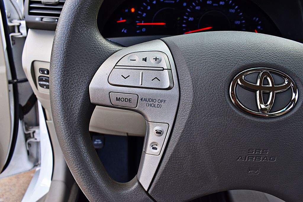 2011 Toyota Camry Image 36