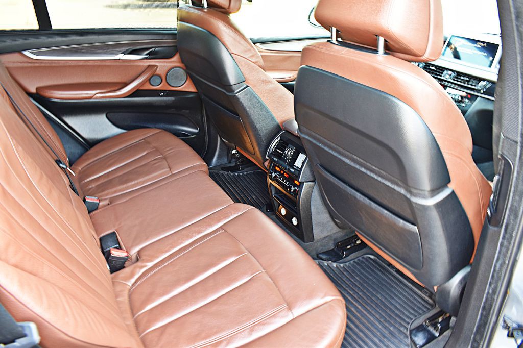 2016 BMW X5 Image 24