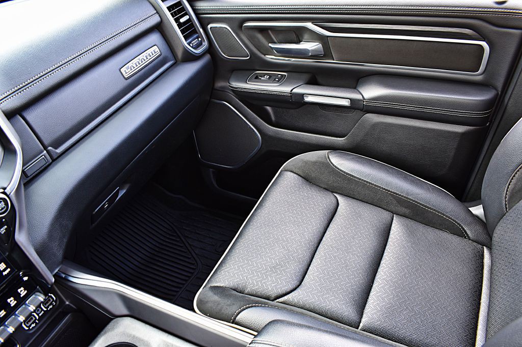 2023 RAM 1500 Image 38
