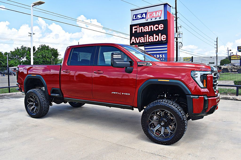 2026 GMC Sierra Image 3