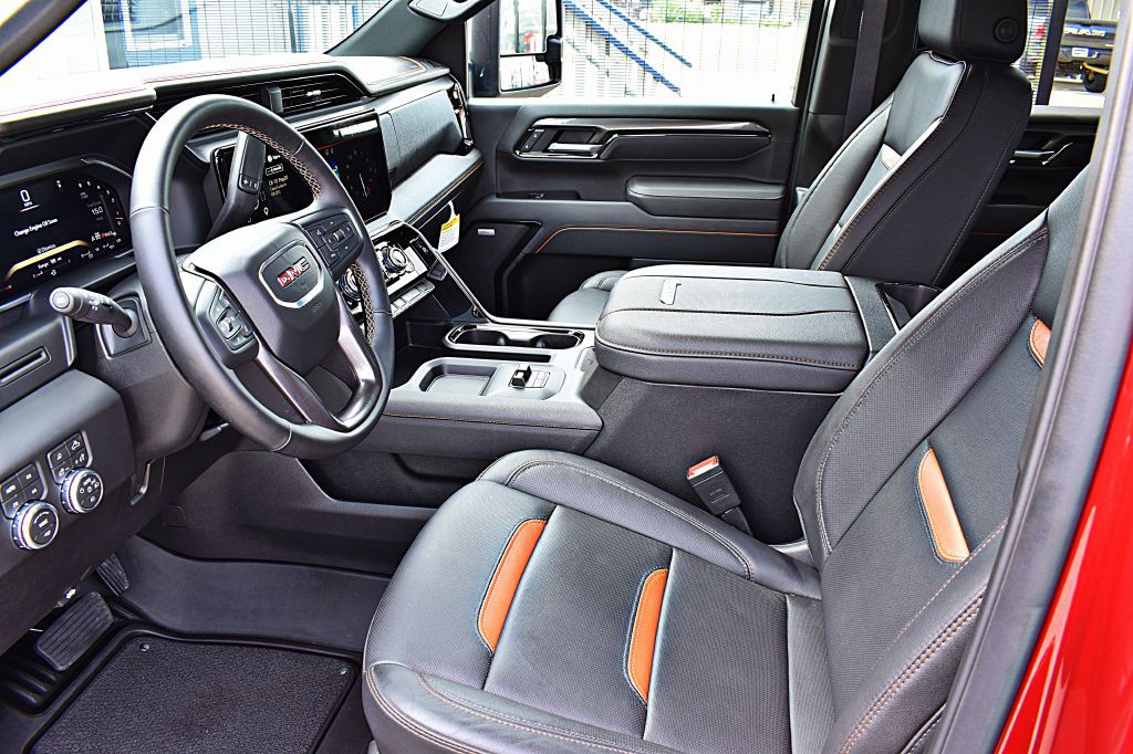 2026 GMC Sierra Image 16