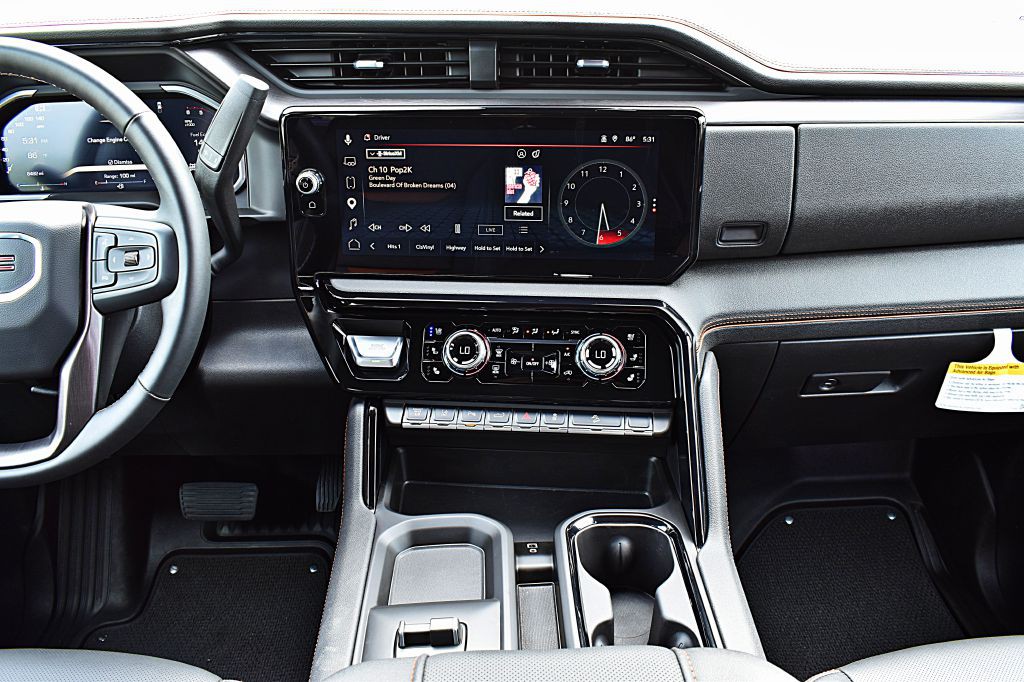 2026 GMC Sierra Image 27