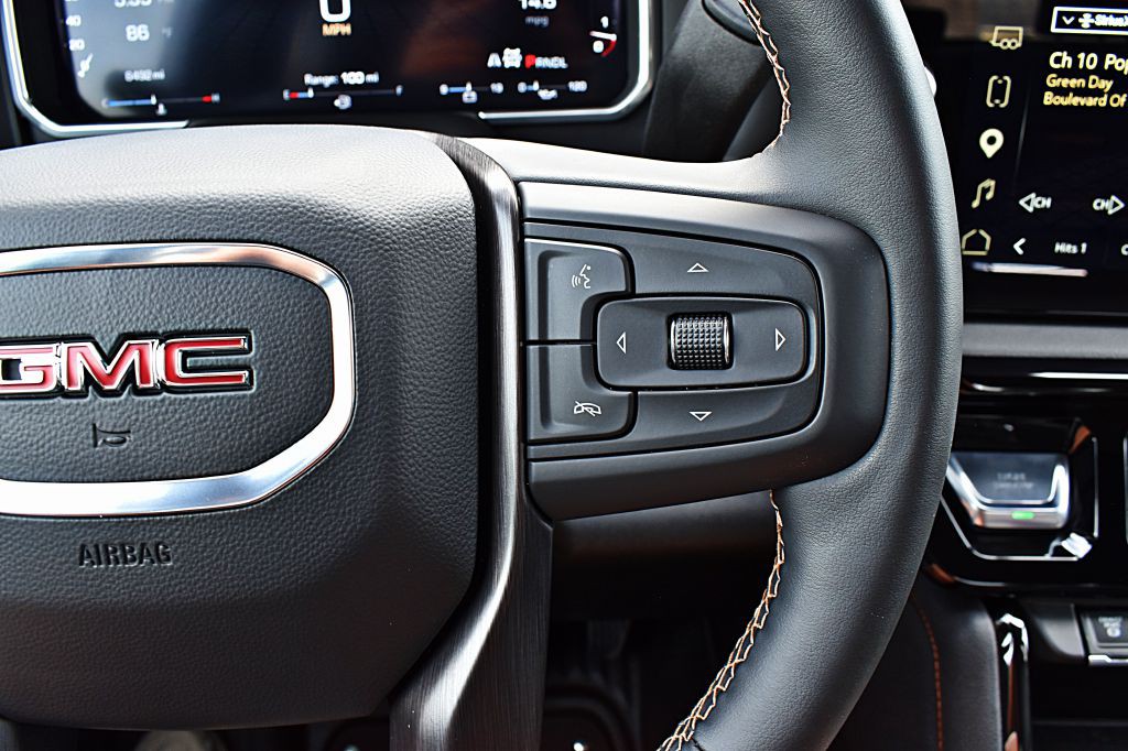 2026 GMC Sierra Image 41
