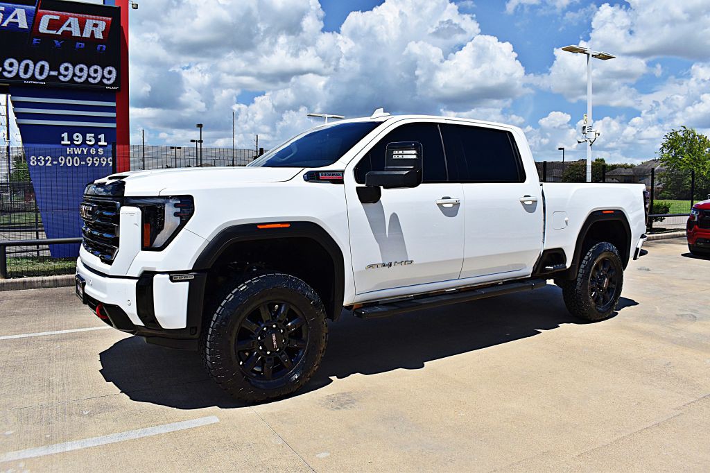 2026 GMC Sierra Image 11