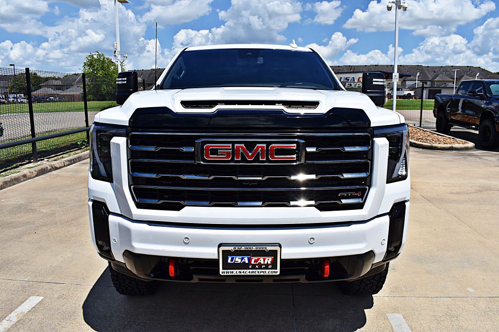 2026 GMC Sierra Image 12