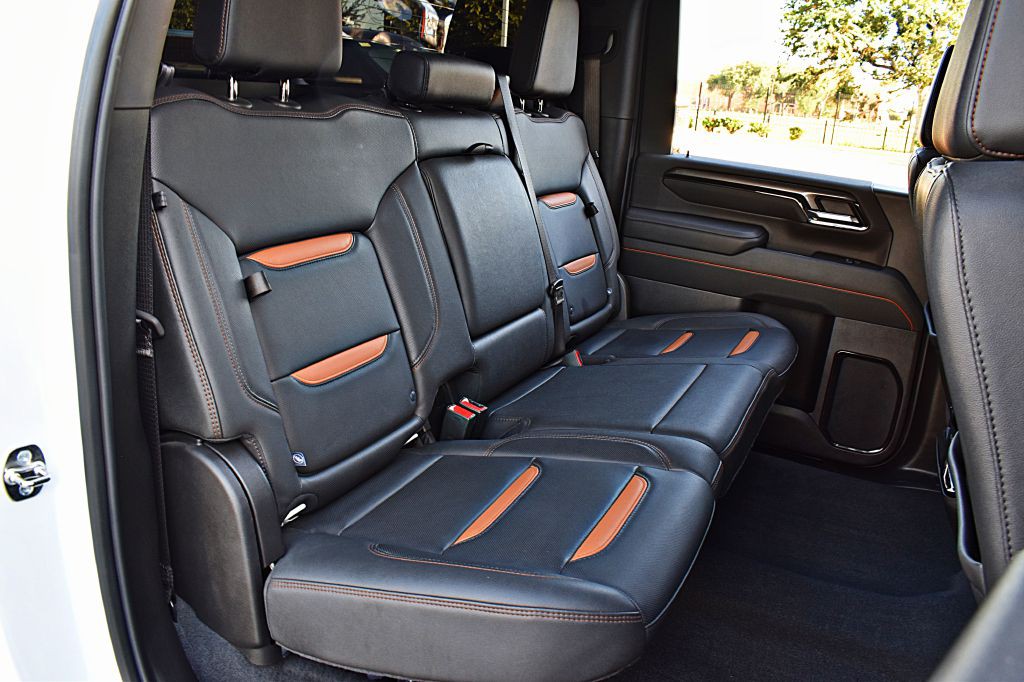 2026 GMC Sierra Image 23