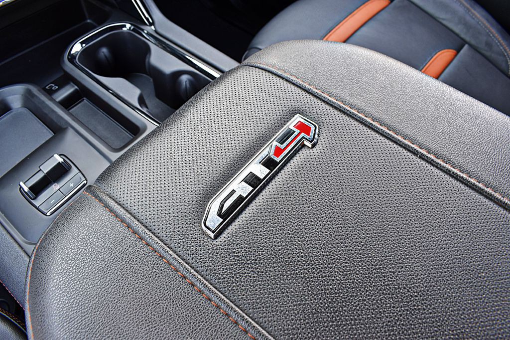 2026 GMC Sierra Image 36