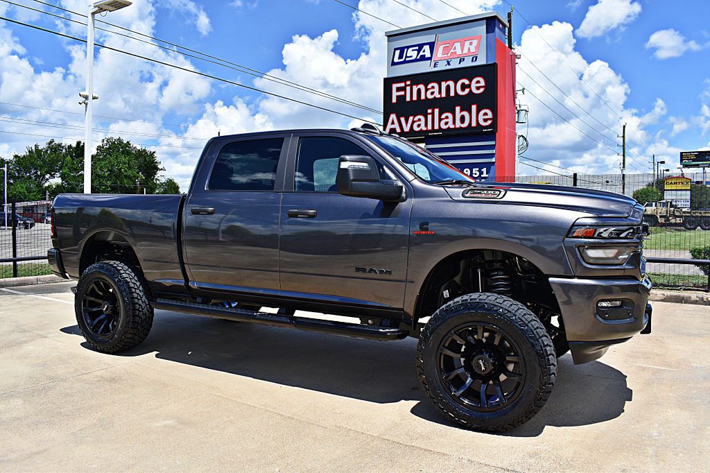 2026 RAM 2500 Image 3