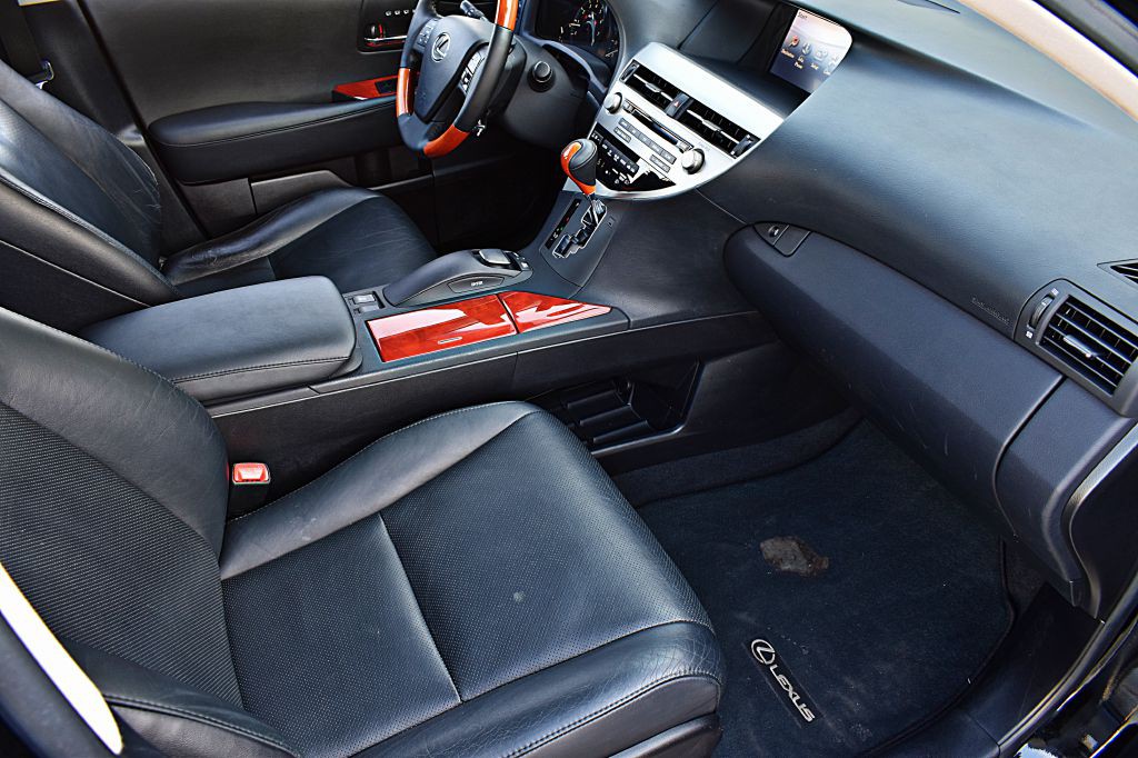 2011 Lexus RX Image 20