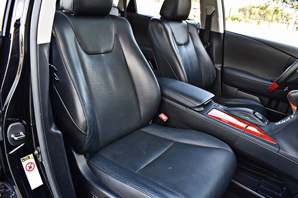 2011 Lexus RX Image 21