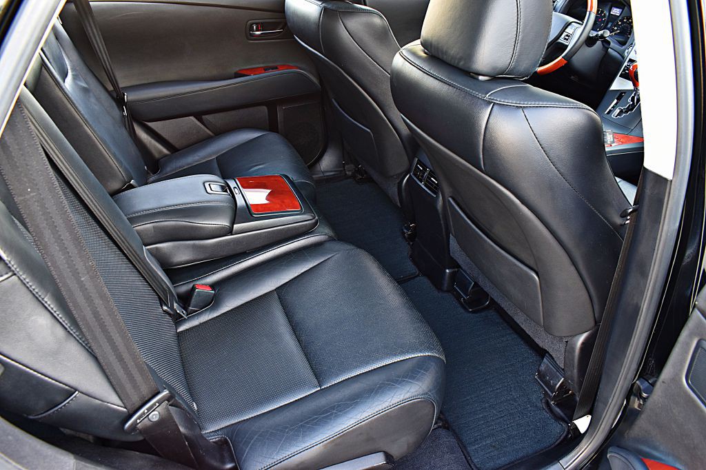 2011 Lexus RX Image 22