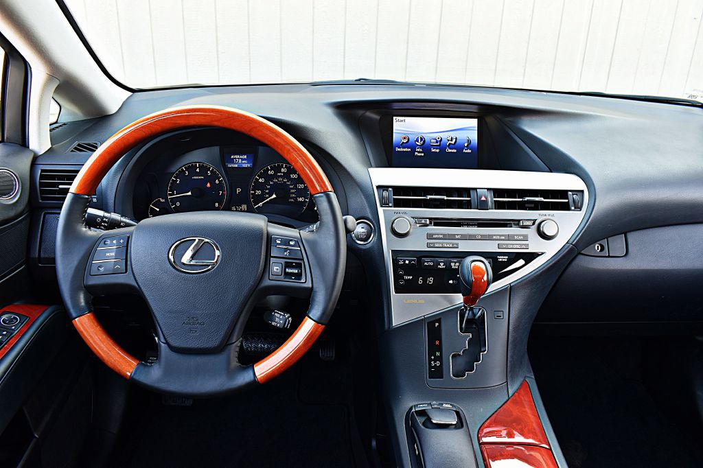 2011 Lexus RX Image 25