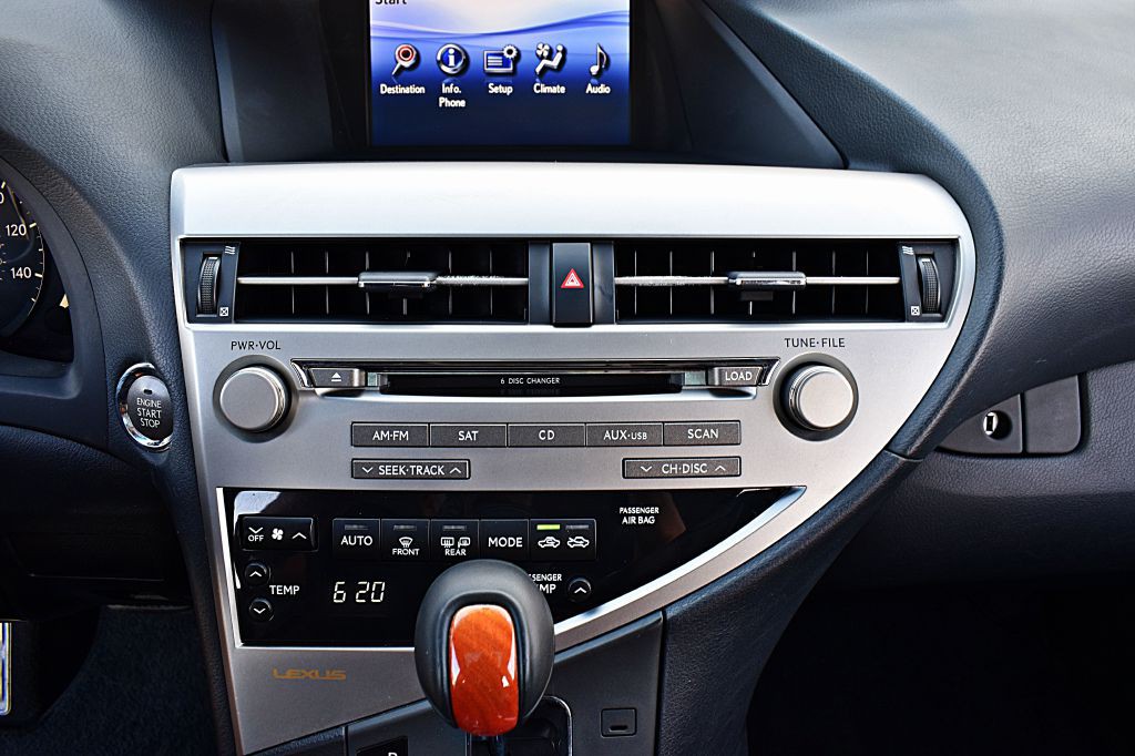2011 Lexus RX Image 30