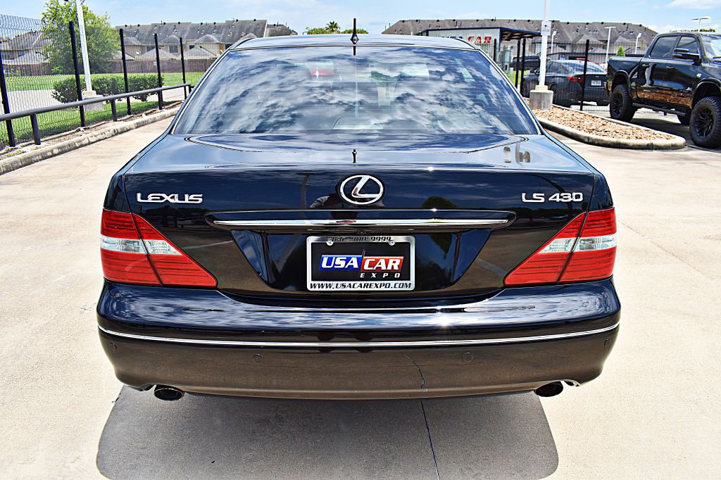 2005 Lexus LS Image 6