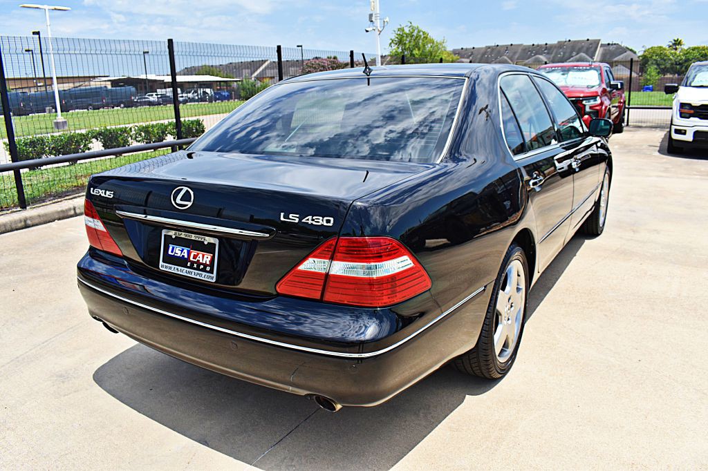 2005 Lexus LS Image 7