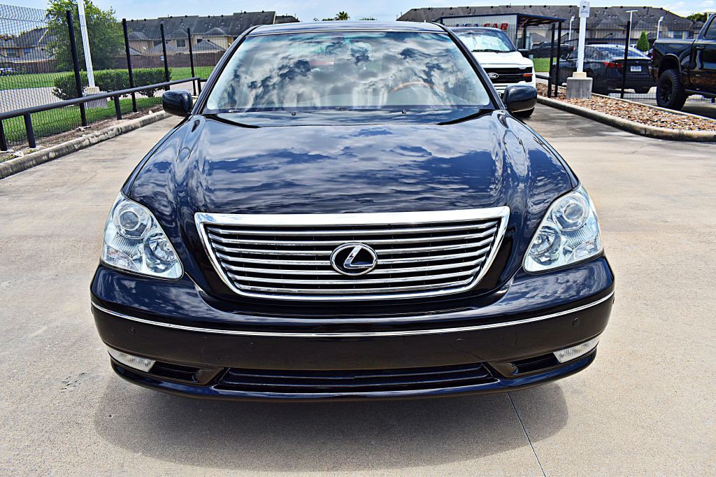 2005 Lexus LS Image 12