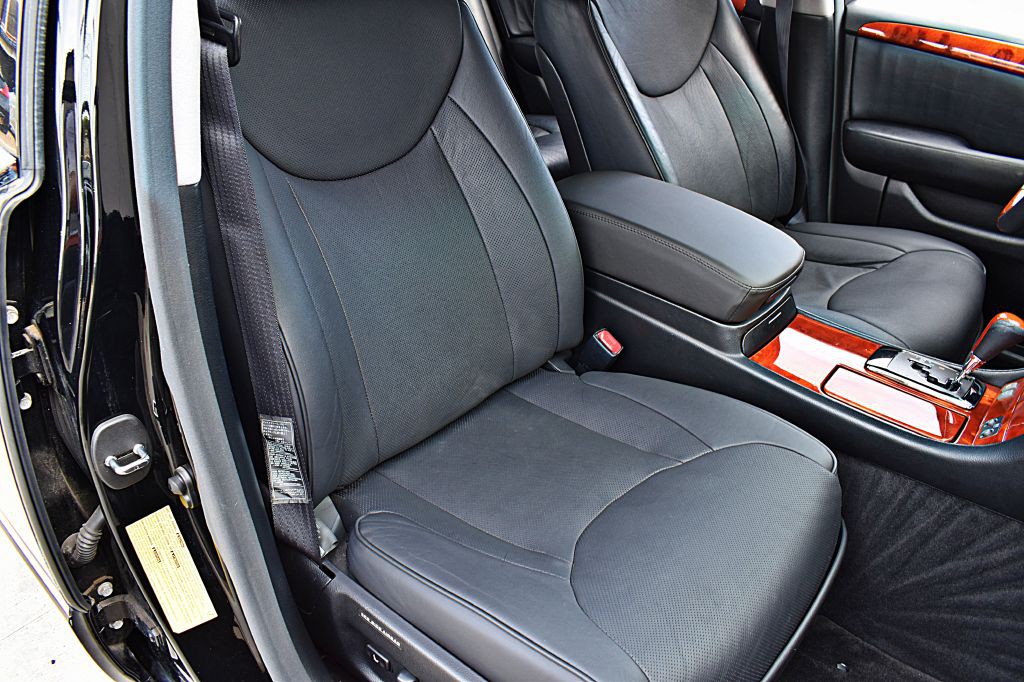 2005 Lexus LS Image 20