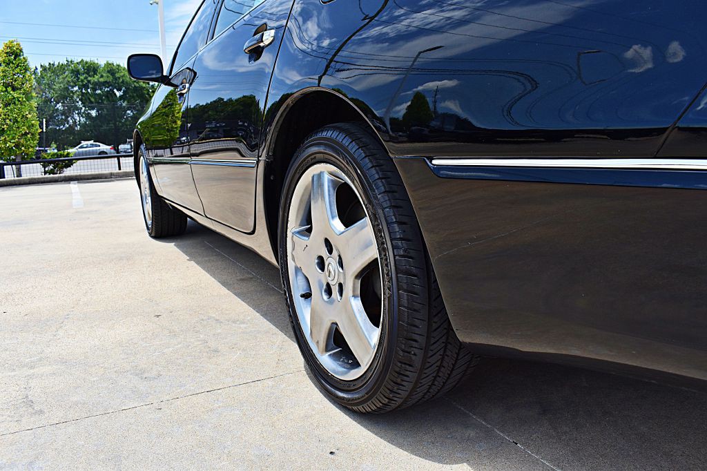 2005 Lexus LS Image 46