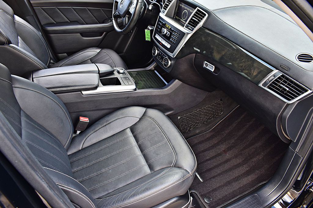2016 Mercedes-Benz GL-Class Image 20