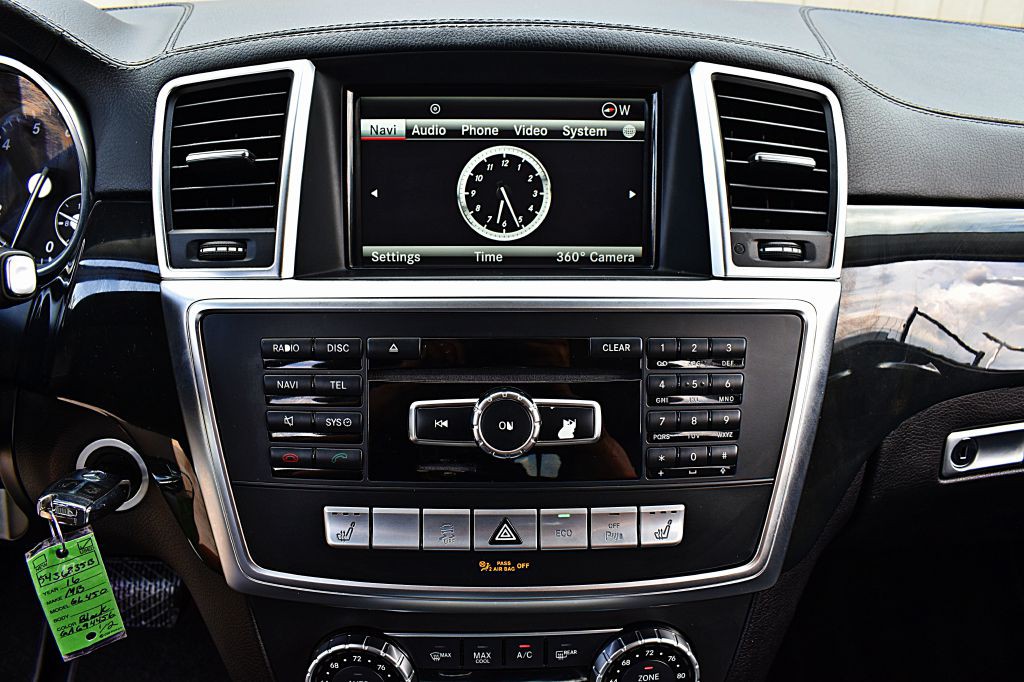 2016 Mercedes-Benz GL-Class Image 29