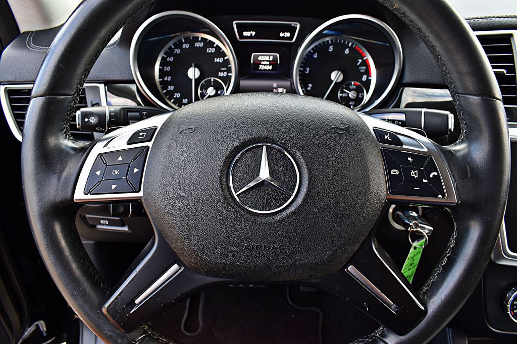 2016 Mercedes-Benz GL-Class Image 38