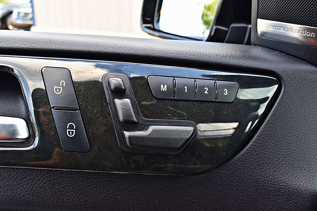 2016 Mercedes-Benz GL-Class Image 44