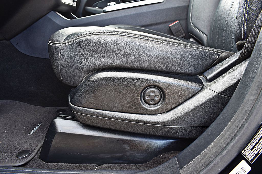 2016 Mercedes-Benz GL-Class Image 45