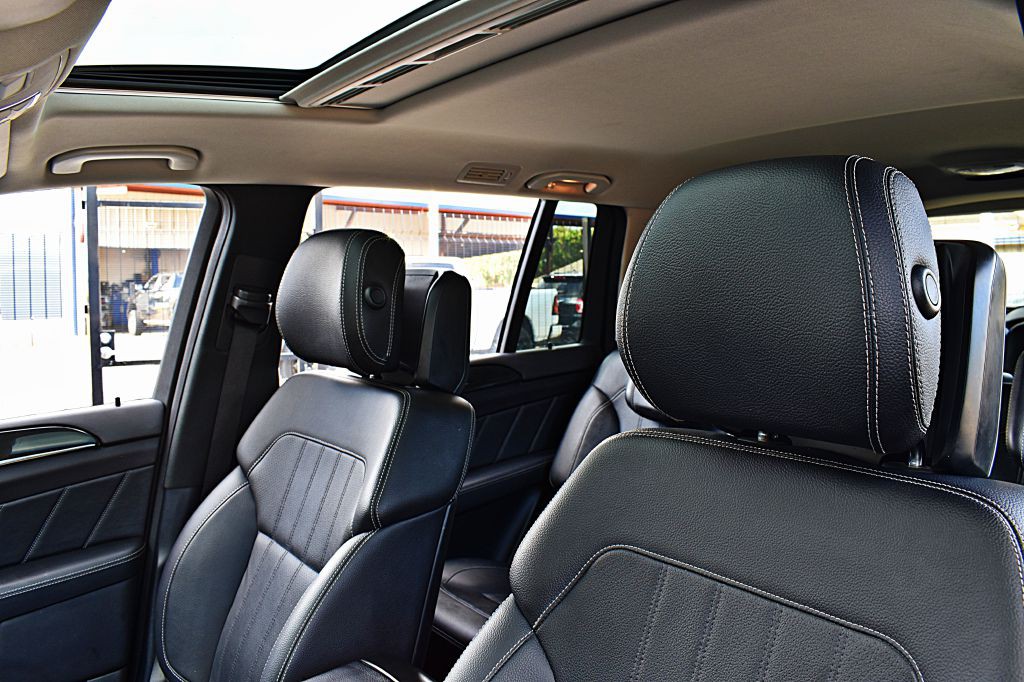 2016 Mercedes-Benz GL-Class Image 46