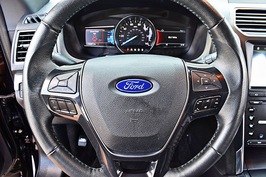2019 Ford Explorer Image 38