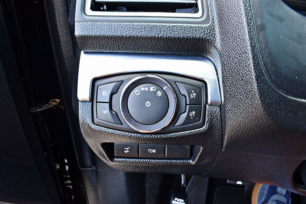 2019 Ford Explorer Image 42