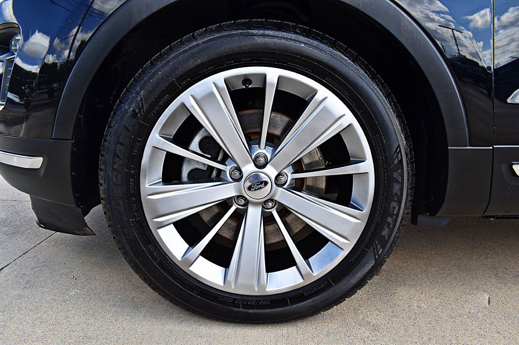 2019 Ford Explorer Image 47