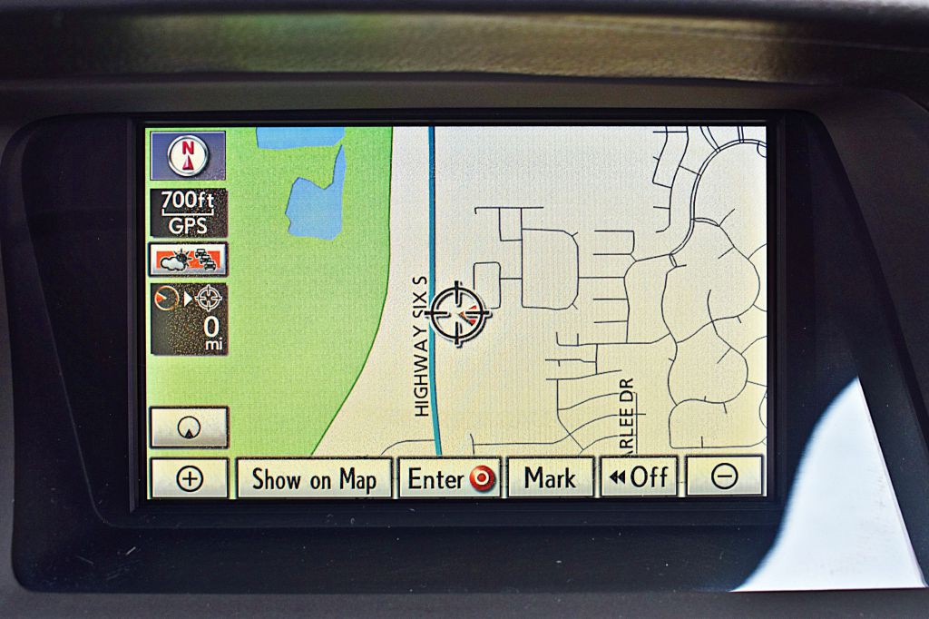2010 Lexus RX Image 30