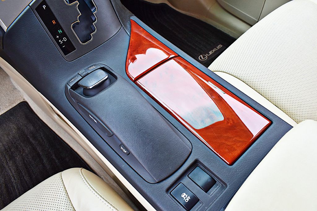 2010 Lexus RX Image 33