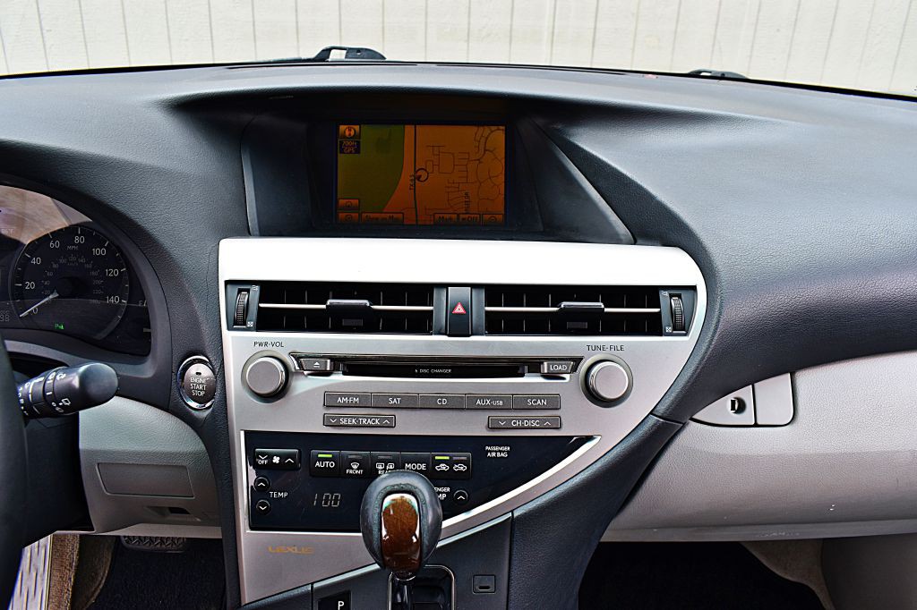 2010 Lexus RX Image 29