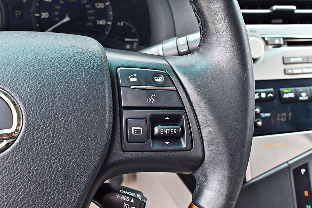 2010 Lexus RX Image 38